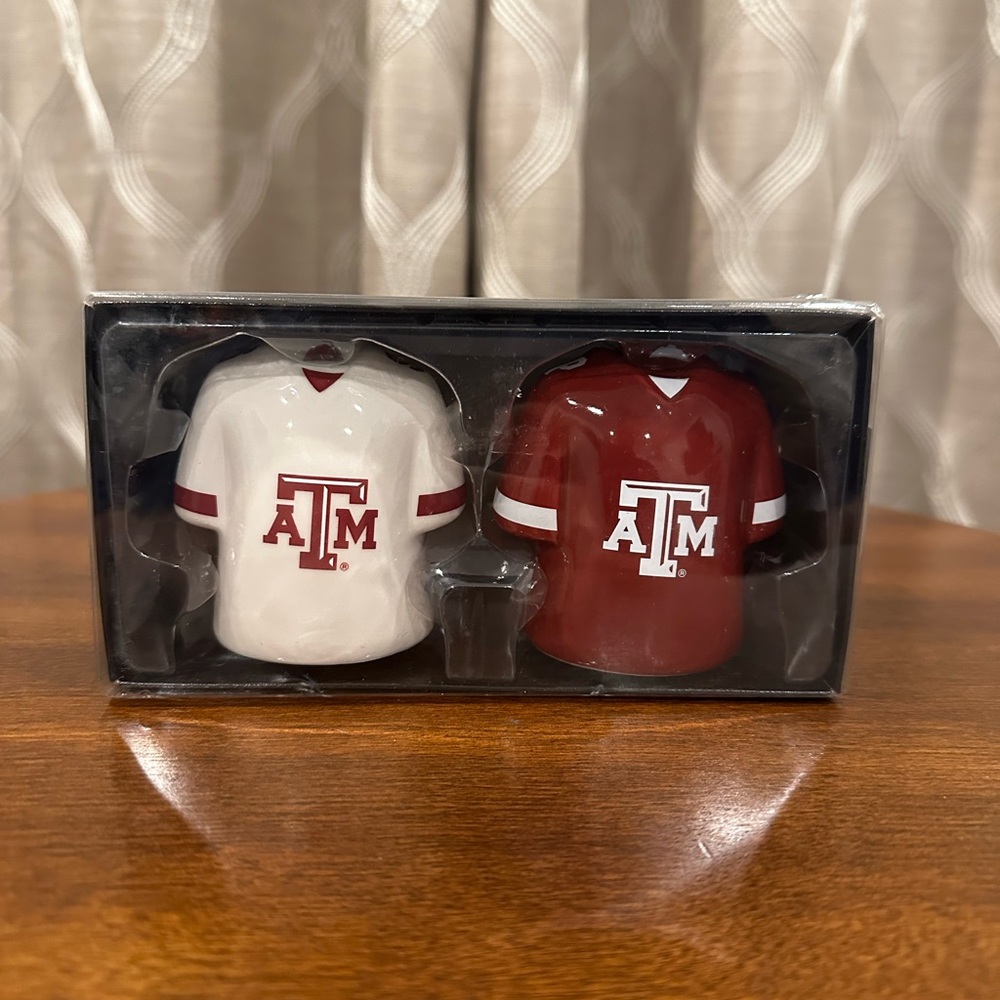 Texas A&M Ceramic Jersey Salt and Pepper Shakers - Maroon & White